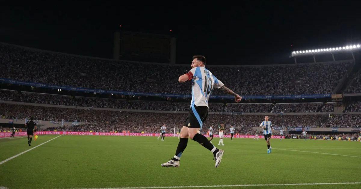 Argentina arrancó el sueño mundialista con una noche para la historia